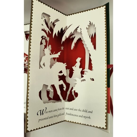 The First Noel A Christmas Carousel Book By Jan Pienkowski - Picture 5 of 8